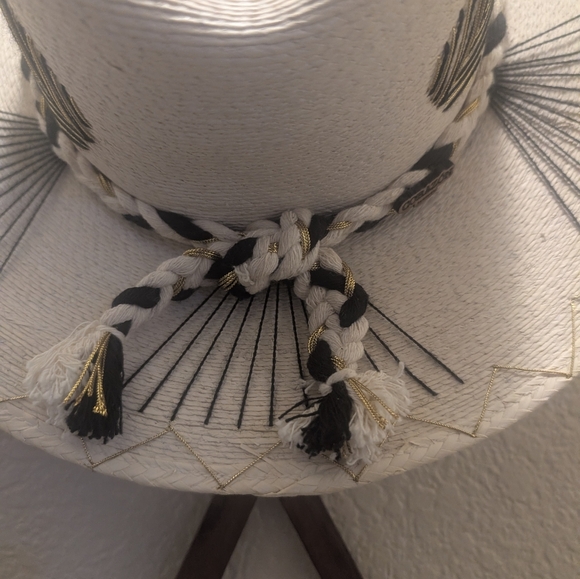 Primavera Collection Corazon Playero Hat - Picture 5 of 9